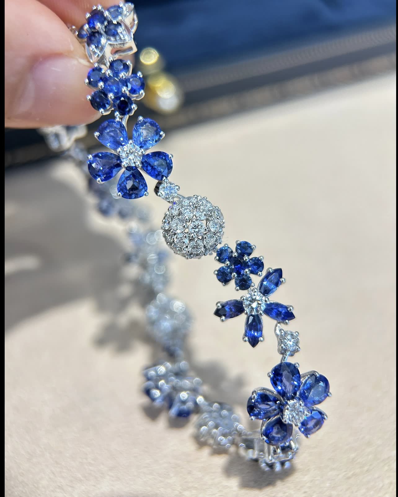 Van Cleef & Arpels Elegant Blue Sapphire and Diamond Bracelet